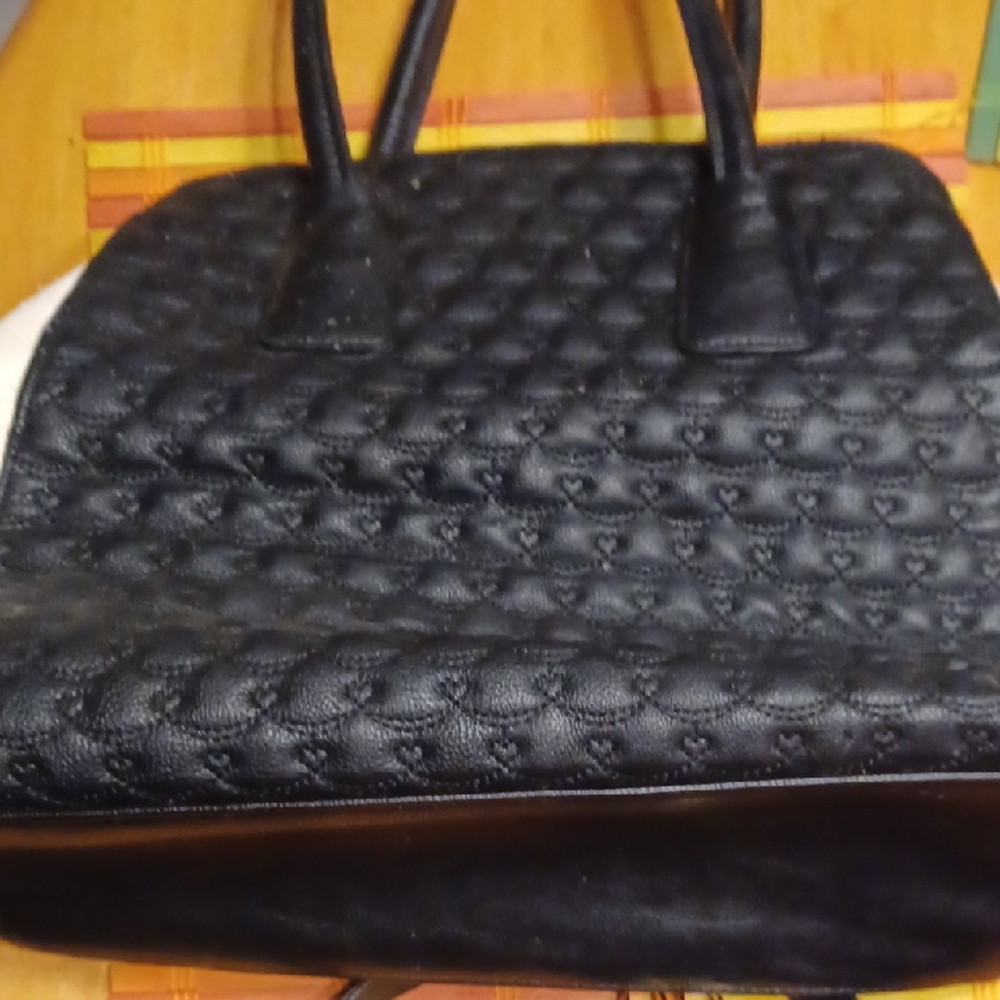 Betsey Johnson Black Satchel with Red Bow and Gold Accent - Picture 3 of 9